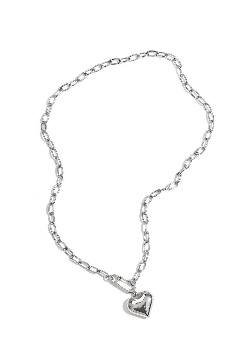 Collana pendente a cuore con chiusura frontale