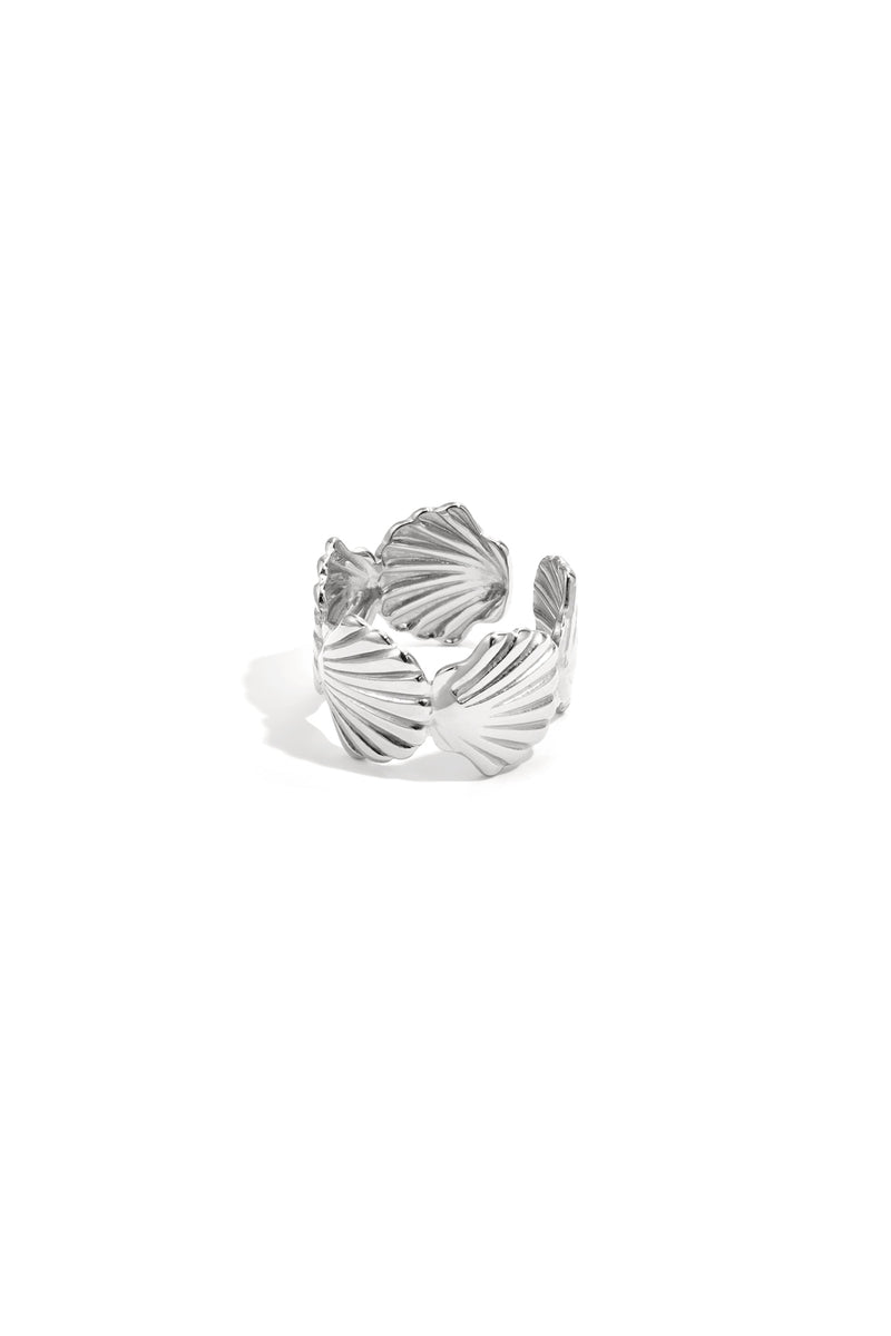 Anello grosso con conchiglie